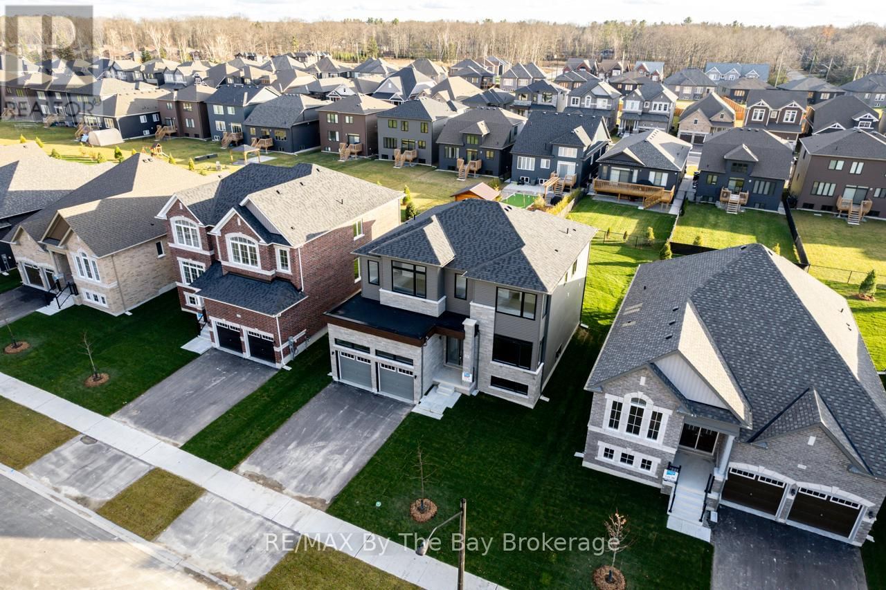 206 MAPLESIDE DRIVE Image 33