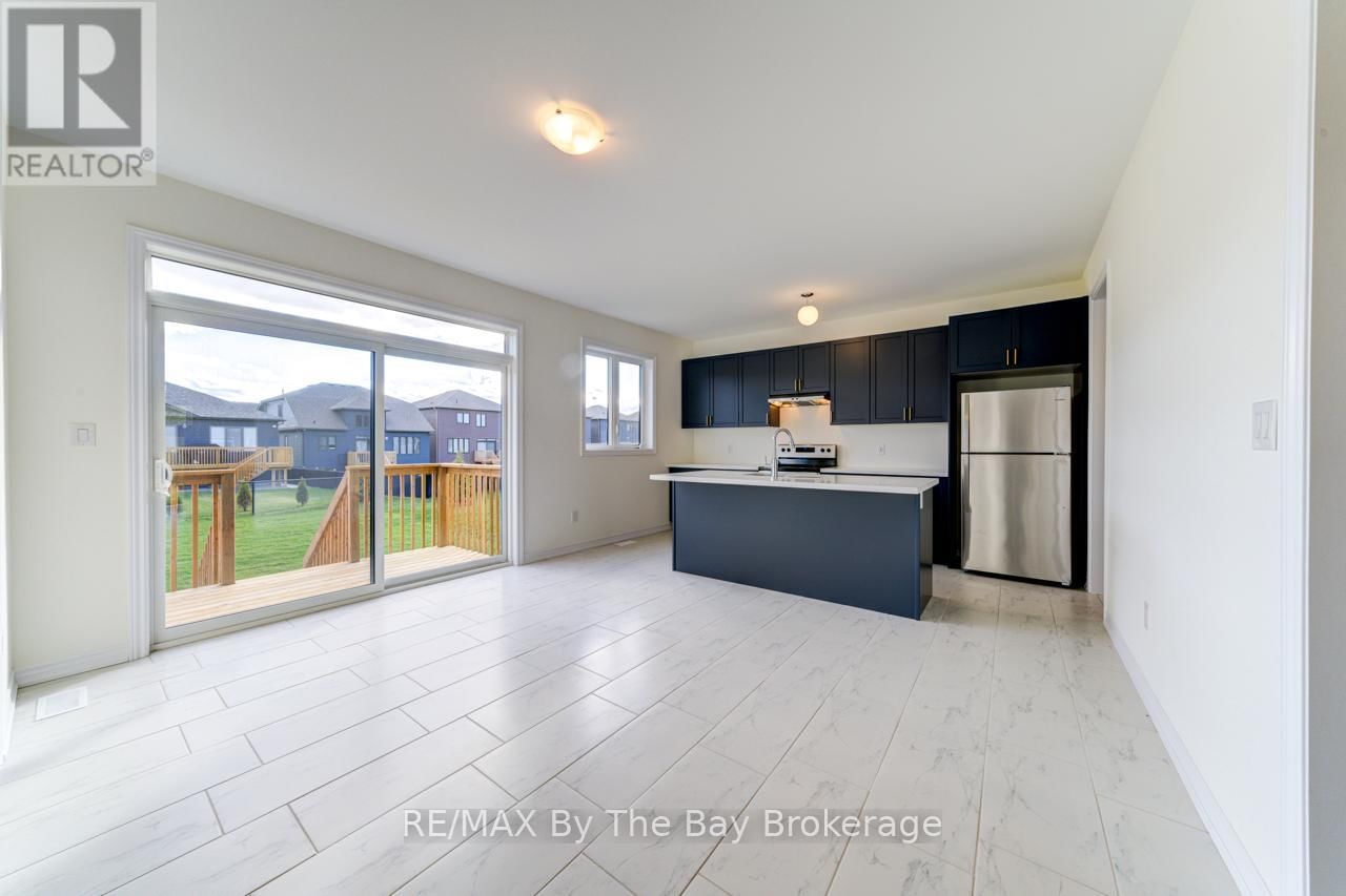 206 MAPLESIDE DRIVE Image 6