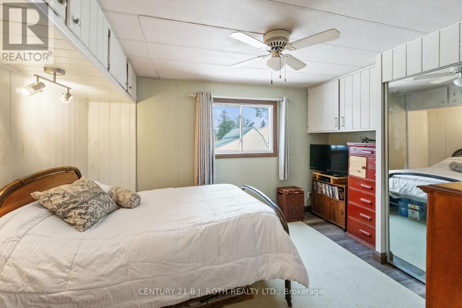 1 ORR DRIVE Image 12