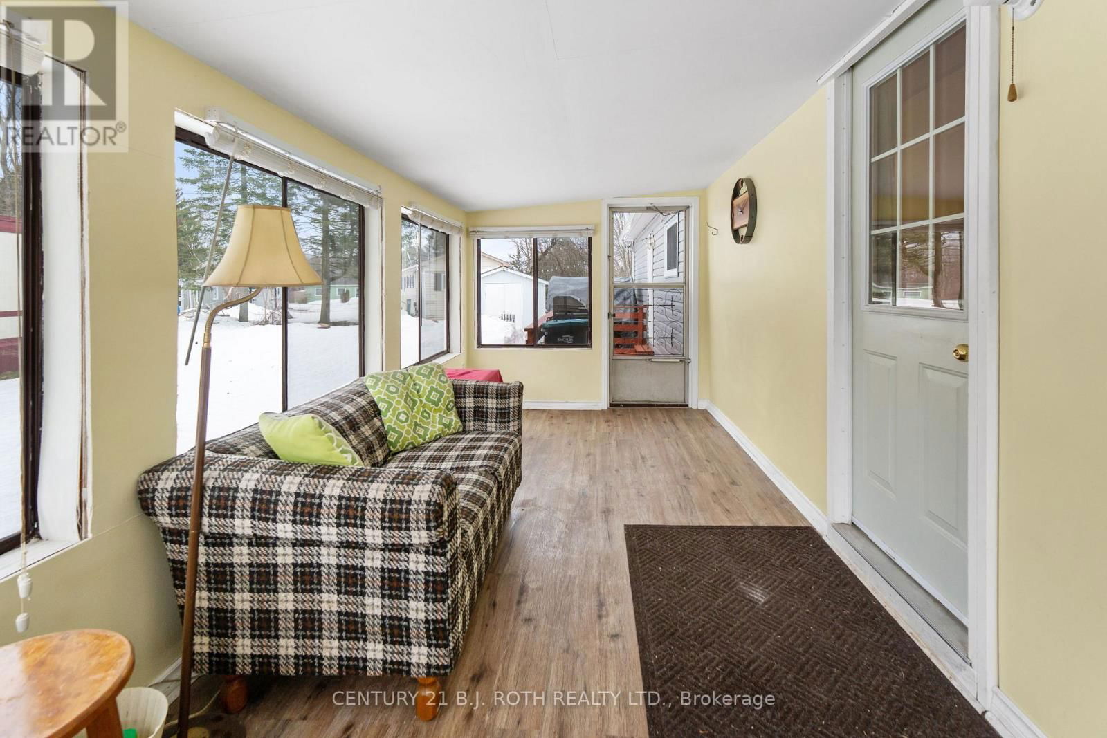 1 ORR DRIVE Image 14