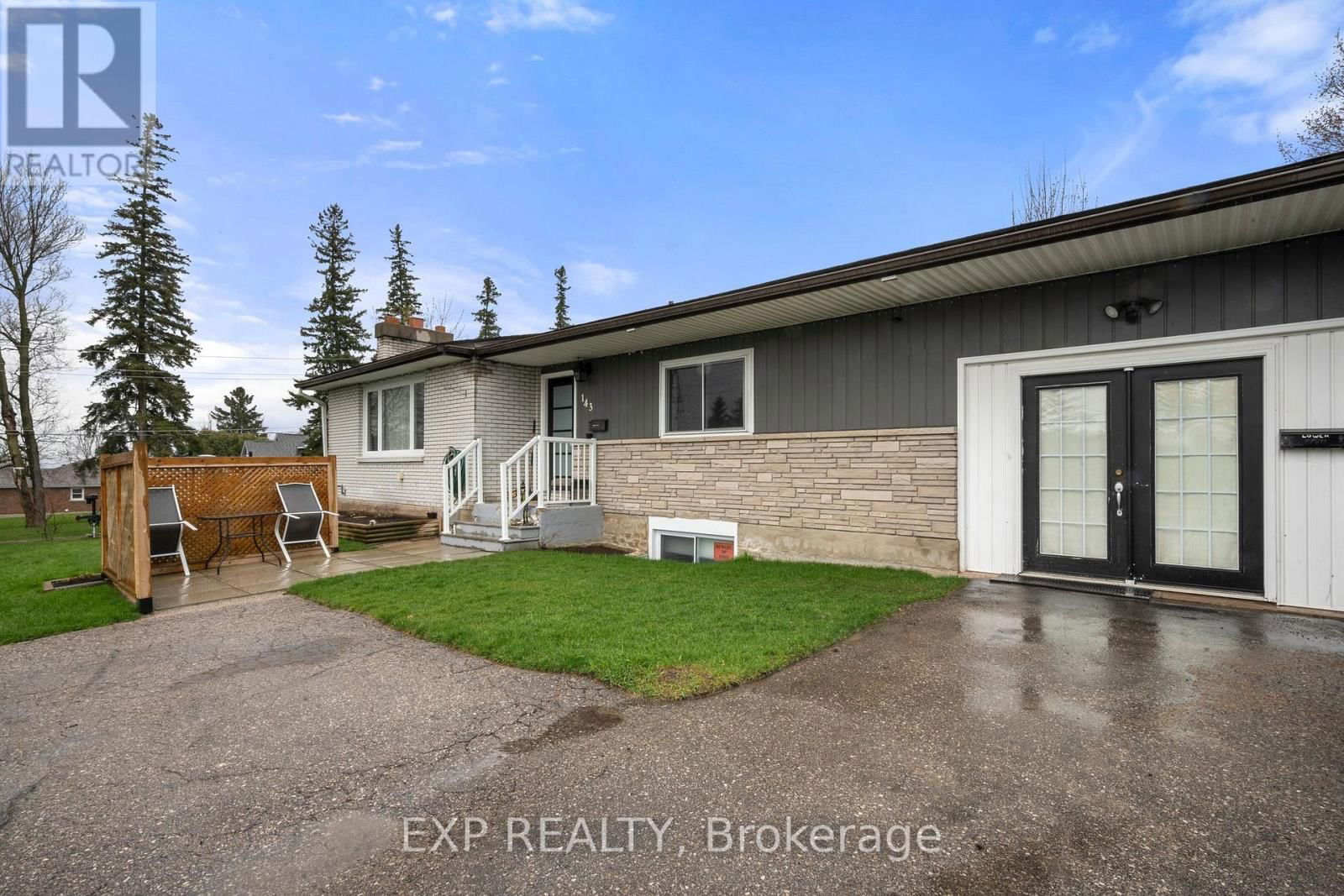 143 WESTMOUNT DRIVE NORTH Image 1