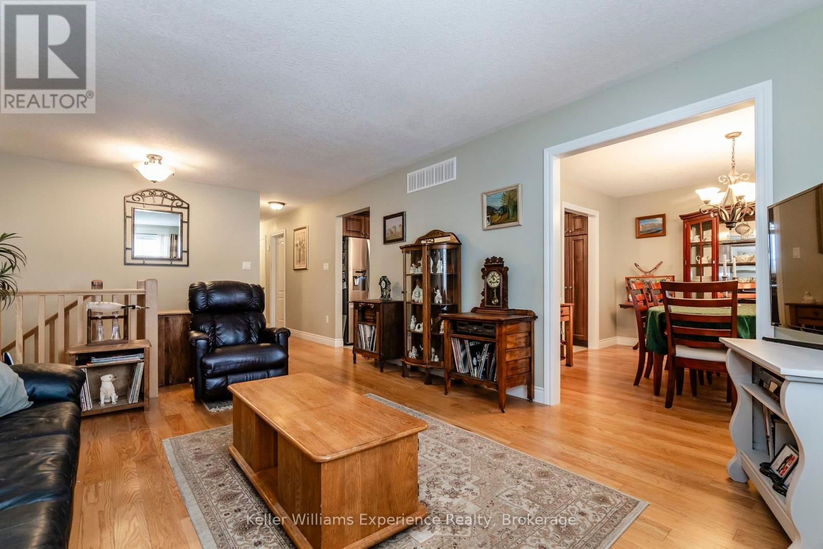 62 MCDERMITT TRAIL Image 13