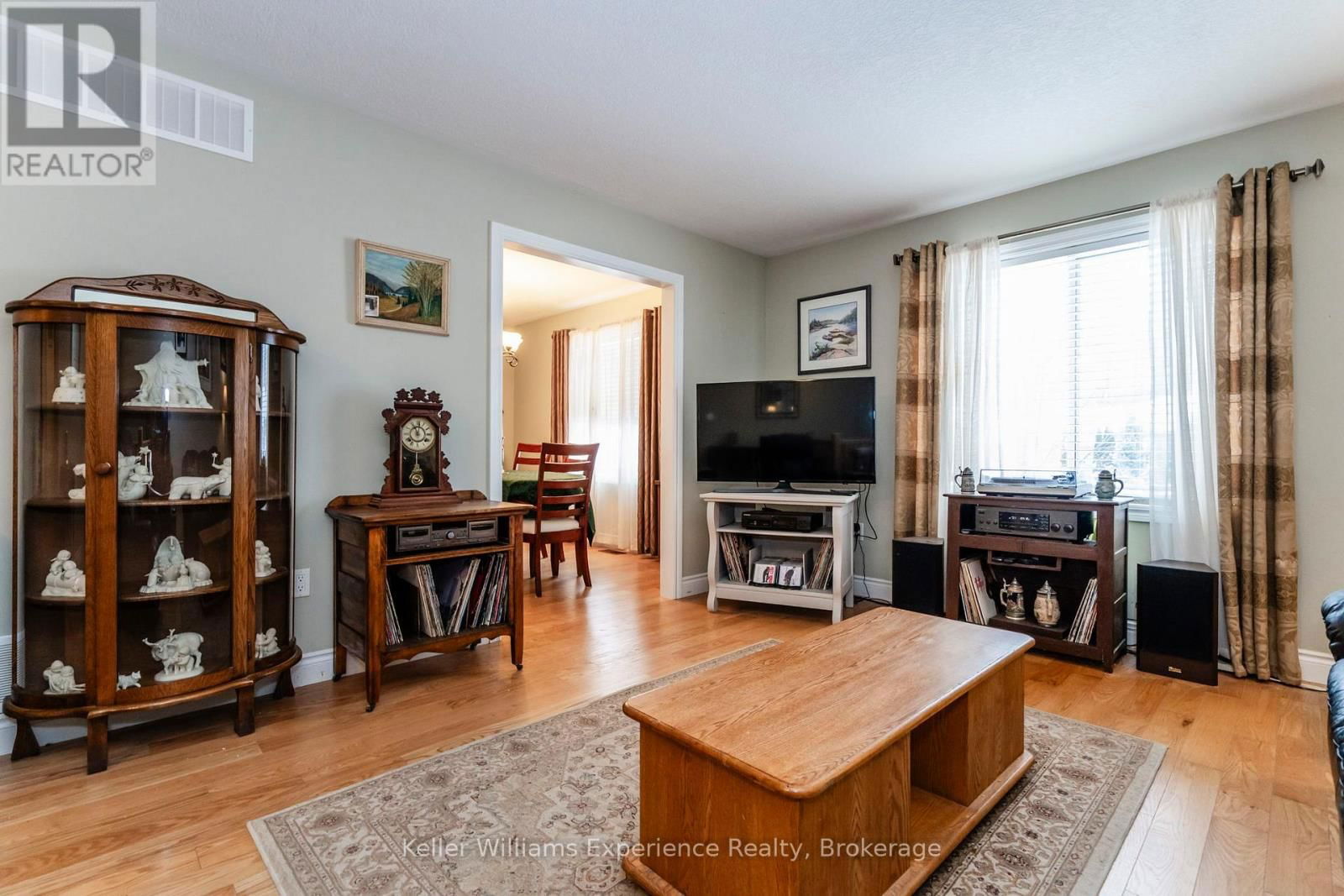 62 MCDERMITT TRAIL Image 14