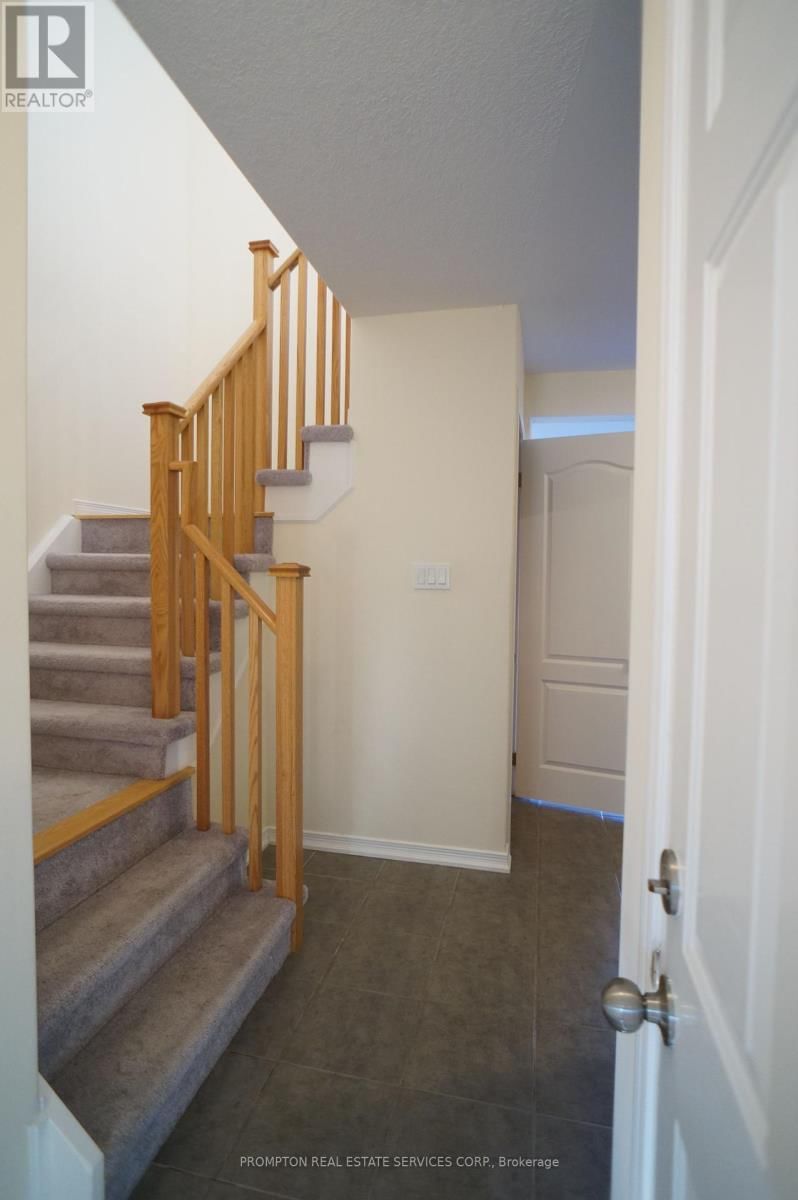 21 - 75 PRINCE WILLIAM WAY Image 3