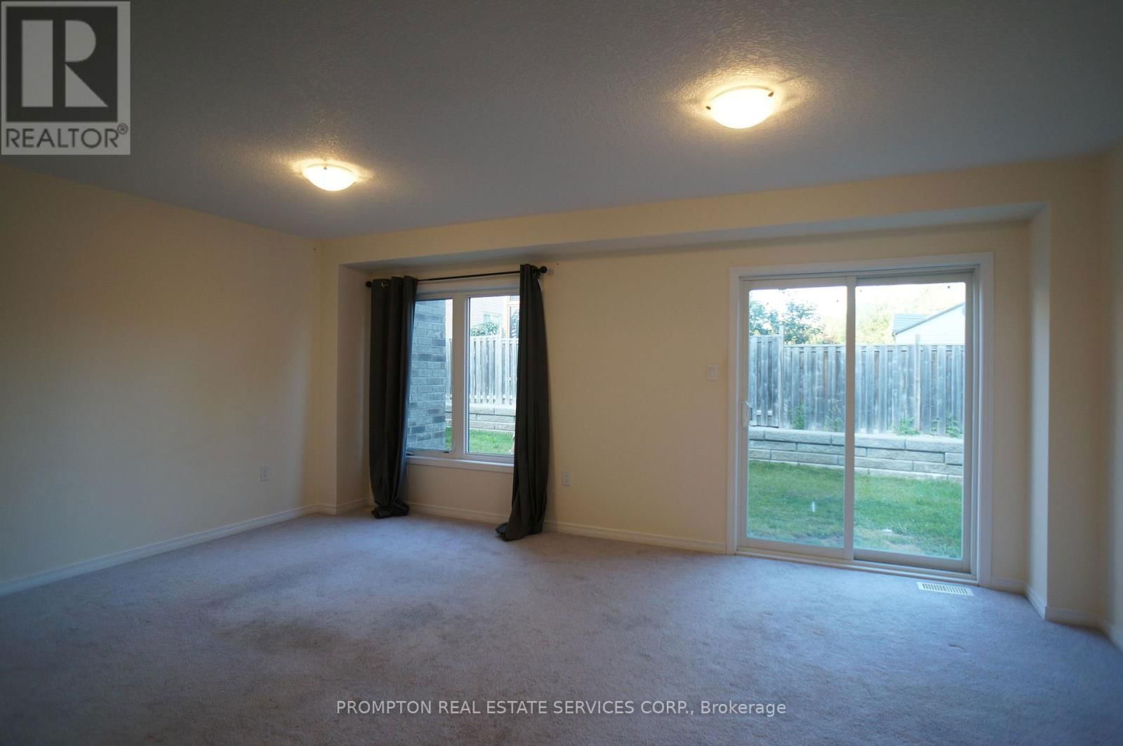 21 - 75 PRINCE WILLIAM WAY Image 5