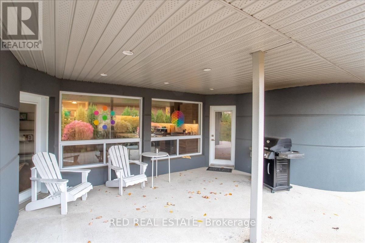 88 COOK STREET Image 15