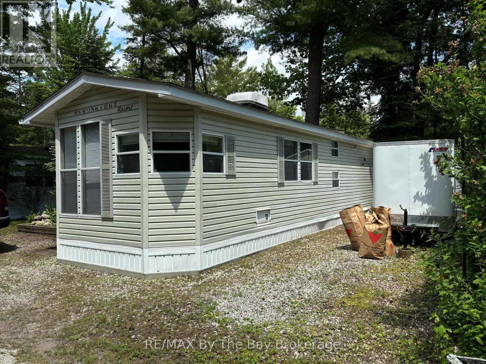 154 - 85 THEME PARK DRIVE Image 7