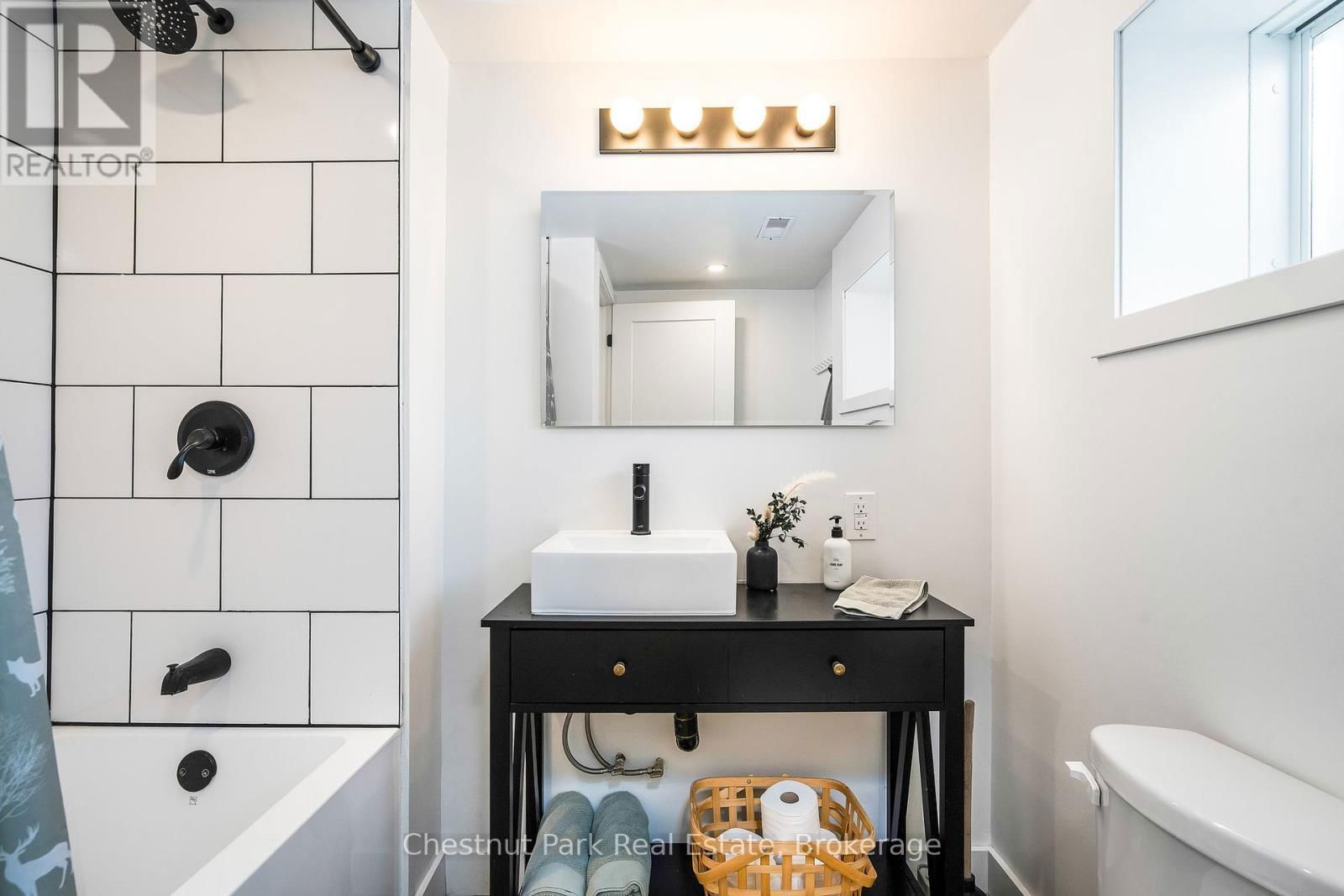 74 BEAUREMI ROAD Image 33