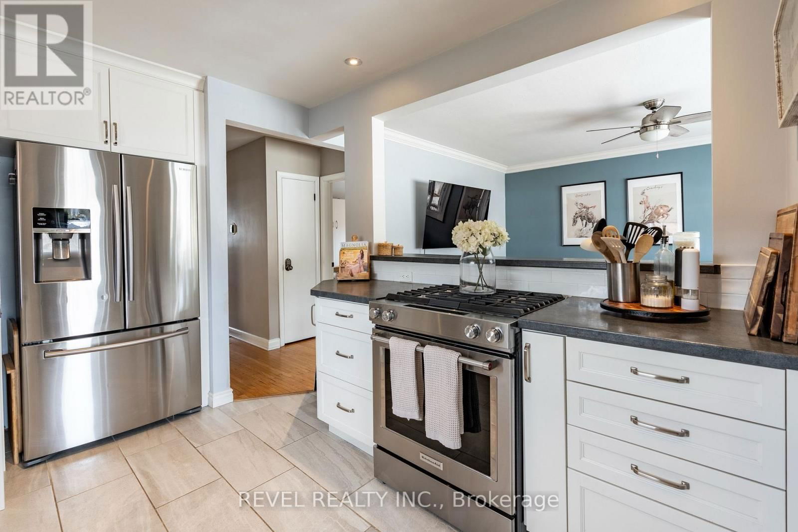 34 BOTHWELL CRESCENT Image 13