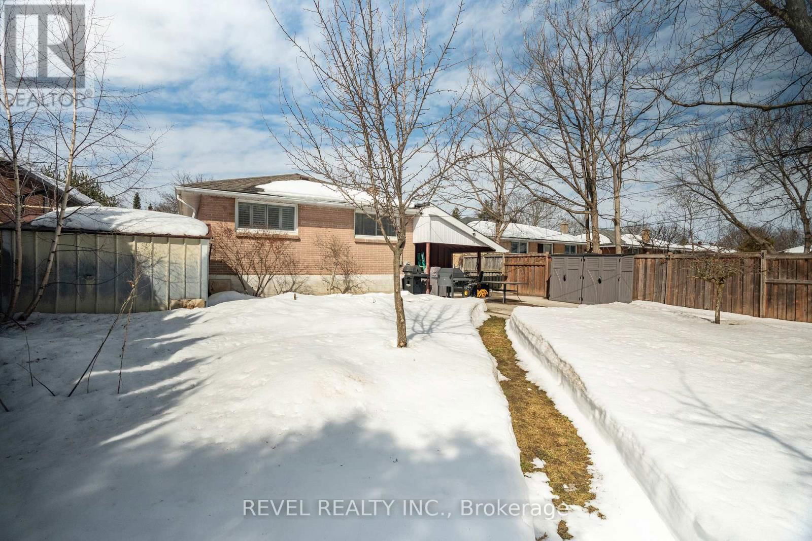 34 BOTHWELL CRESCENT Image 43