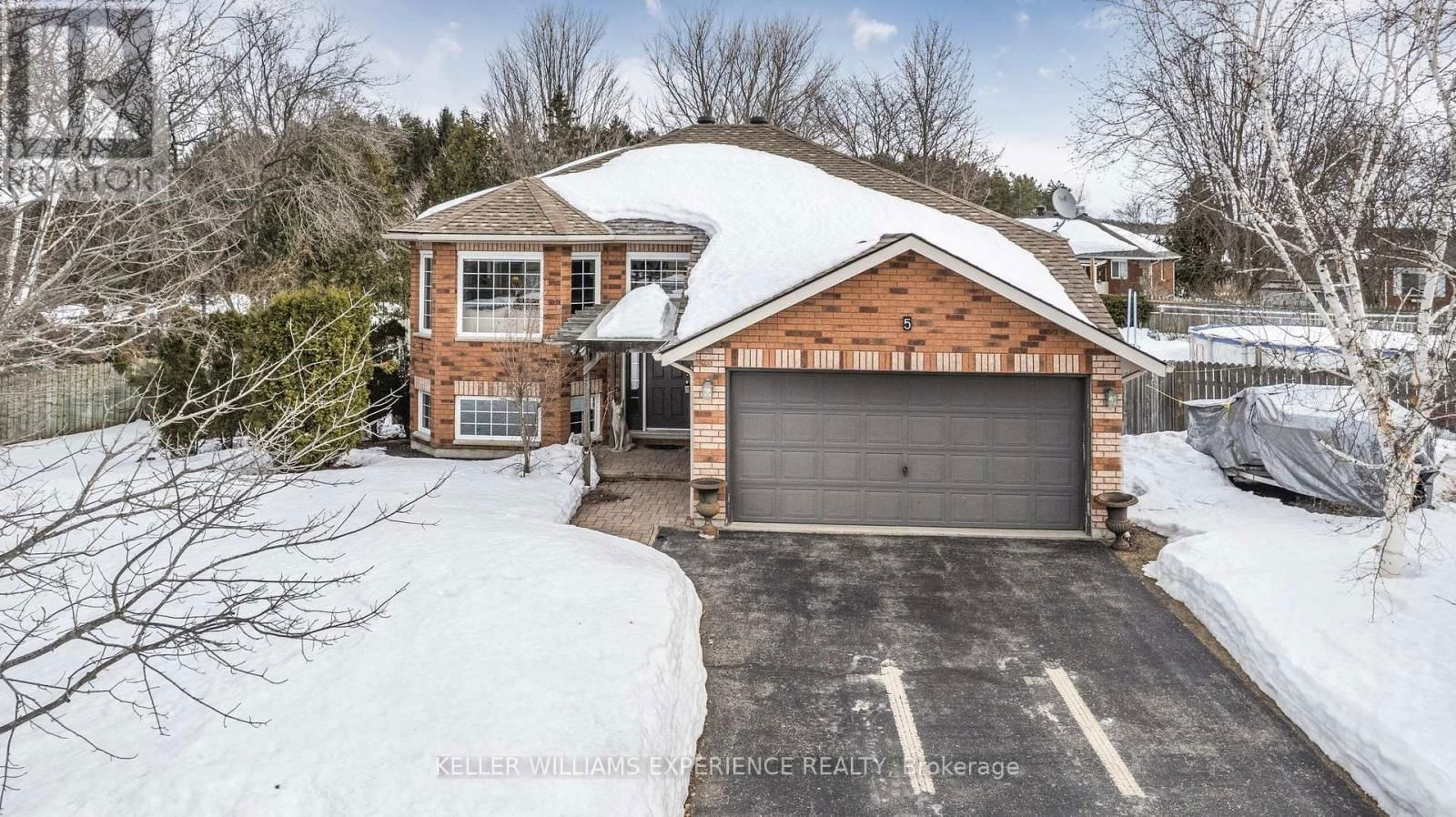 5 MOREAU COURT Image 1