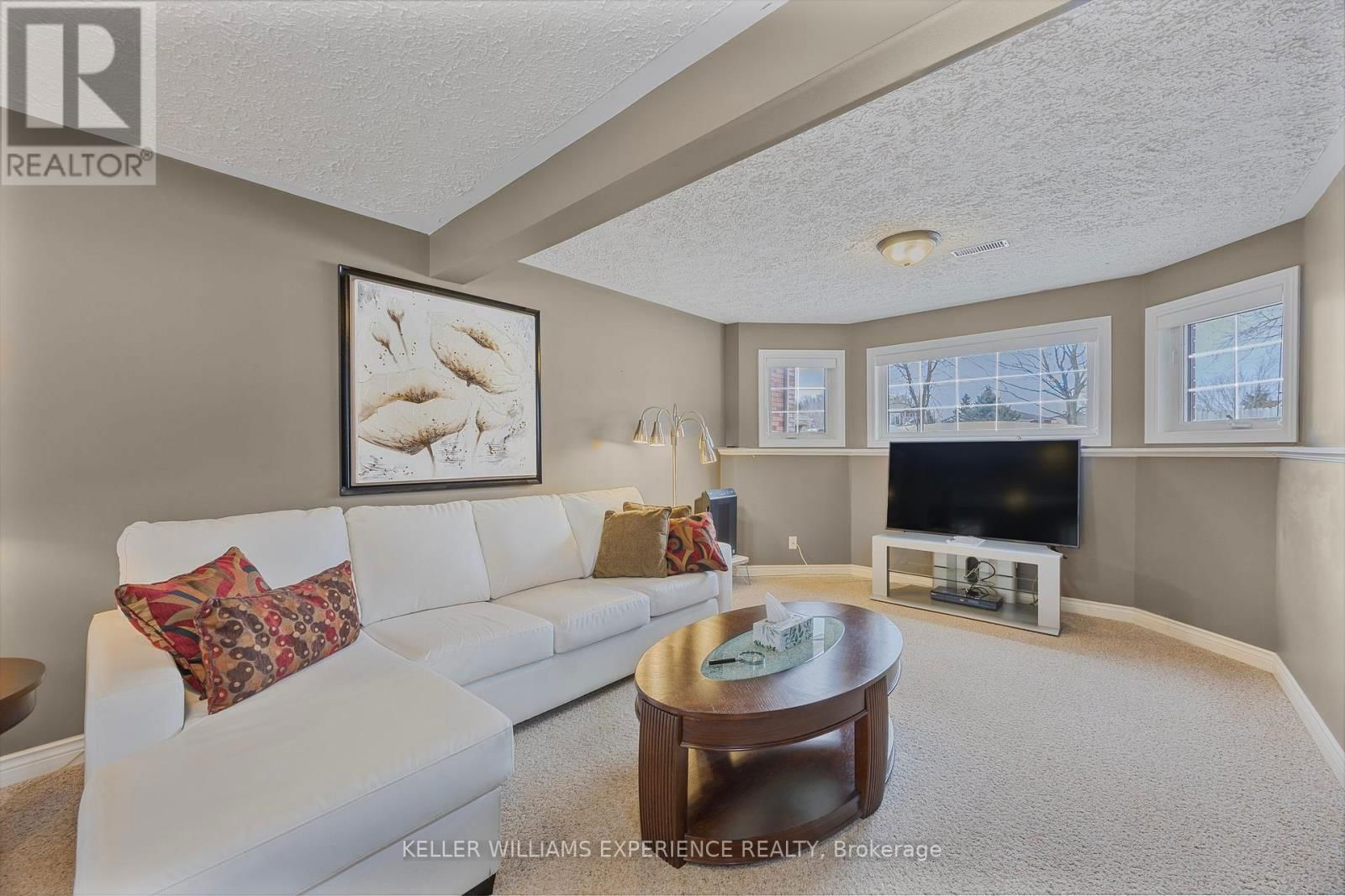 5 MOREAU COURT Image 12