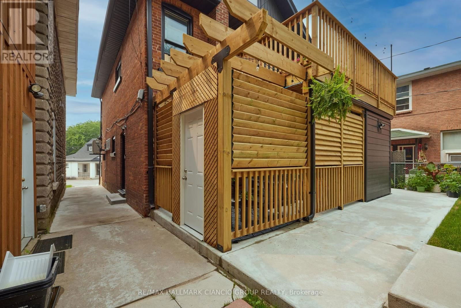 66 NOTTAWASAGA STREET Image 39