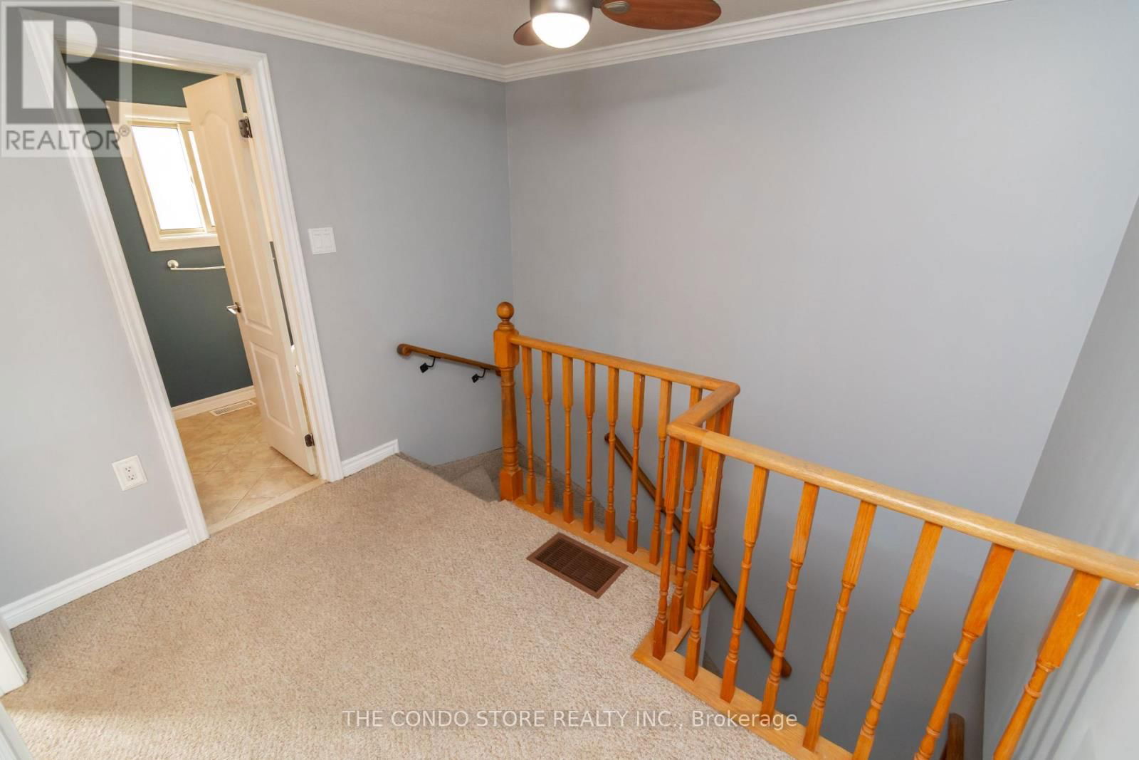 32 - 10 SAWMILL ROAD Image 12