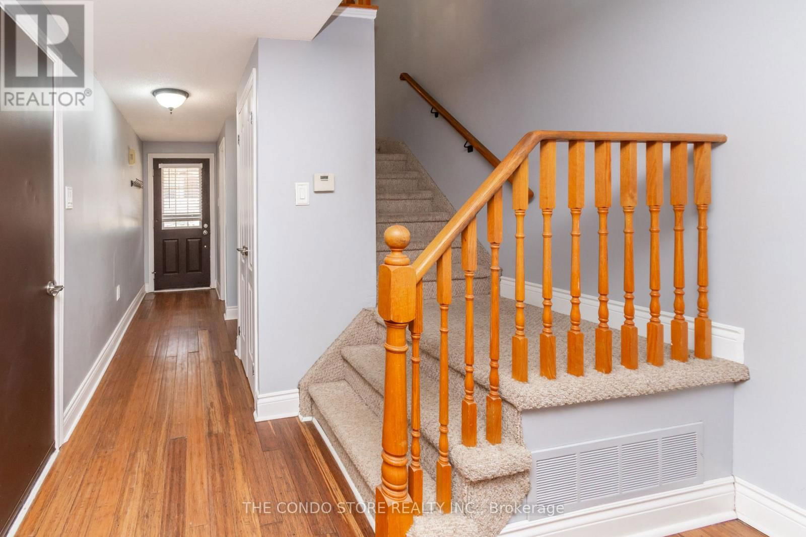 32 - 10 SAWMILL ROAD Image 3