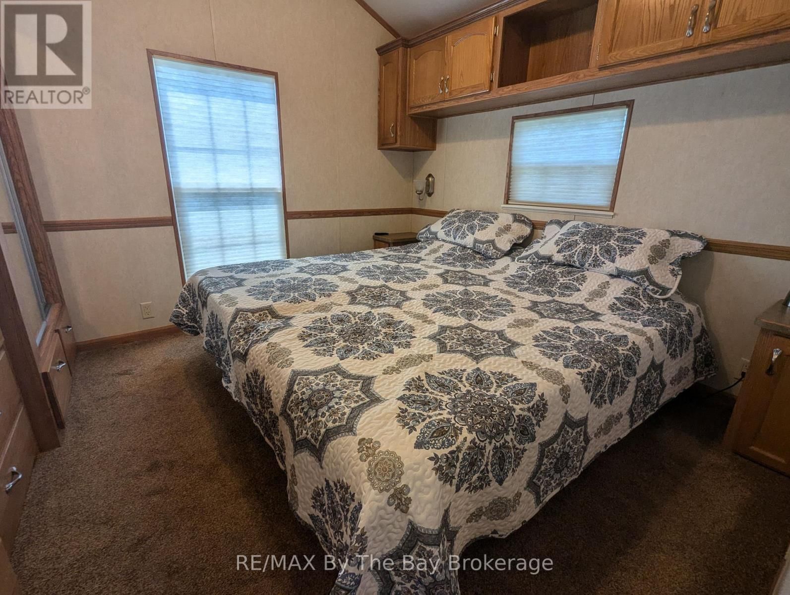 6 HURON CIRCLE Image 25