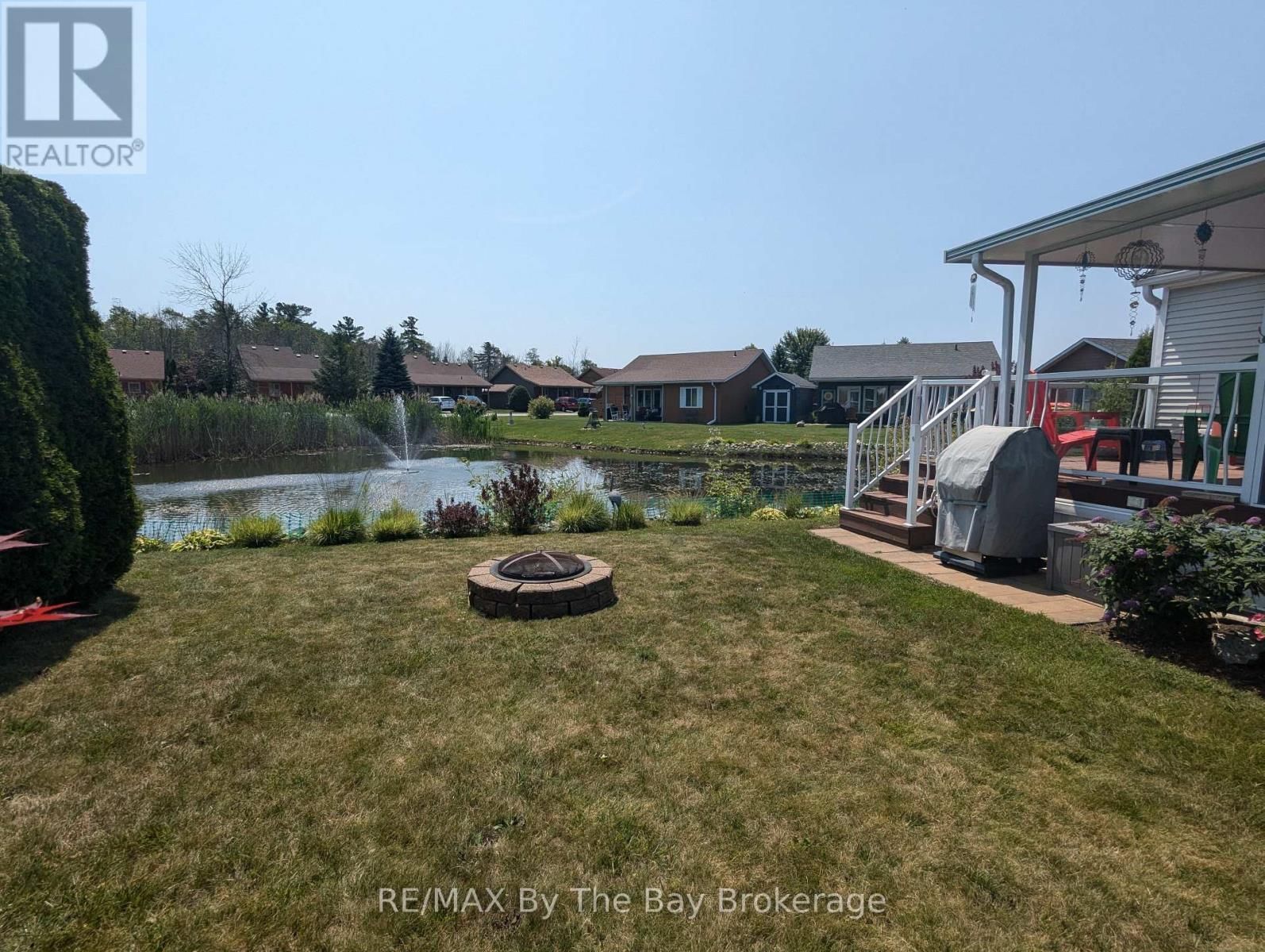 6 HURON CIRCLE Image 3