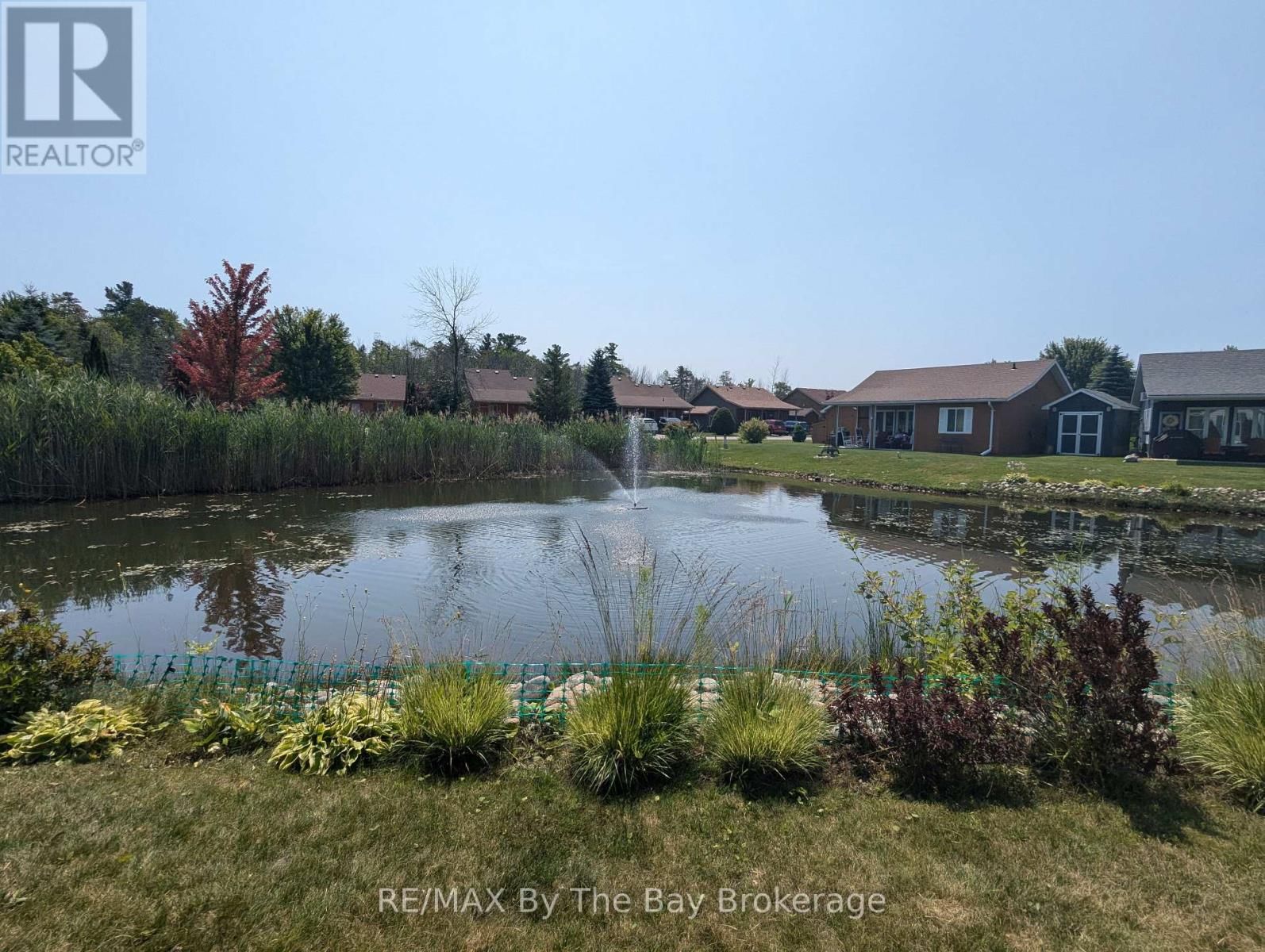 6 HURON CIRCLE Image 4