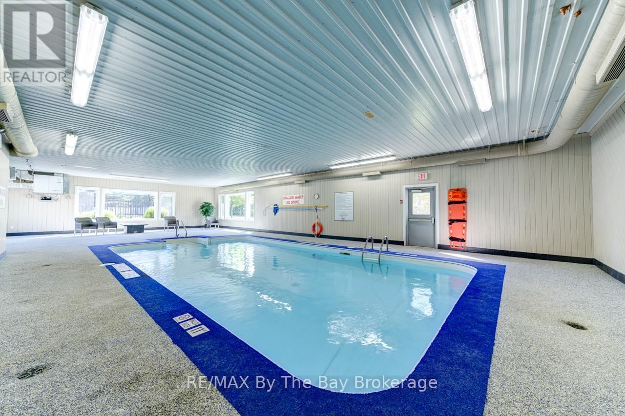 6 HURON CIRCLE Image 41
