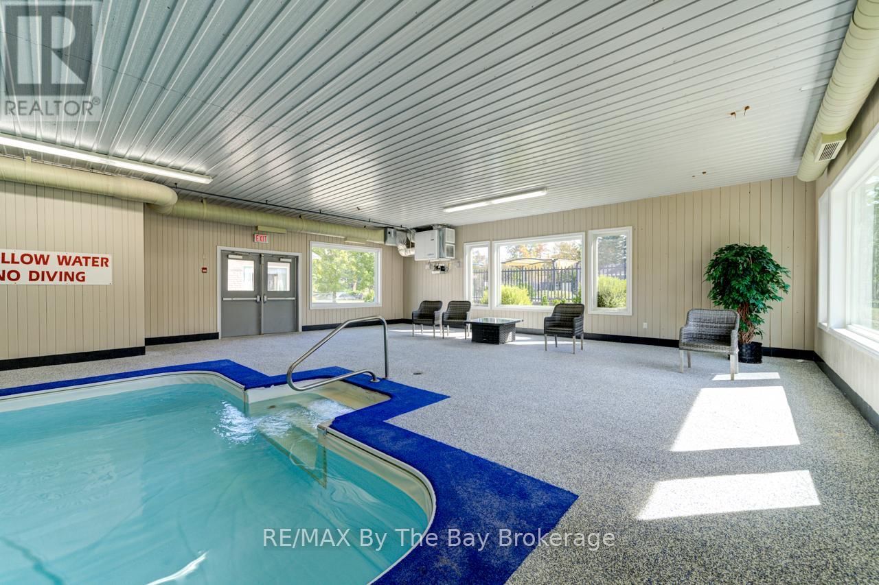 6 HURON CIRCLE Image 43