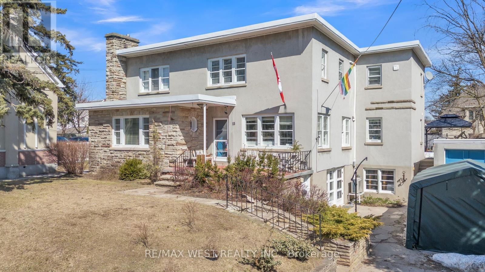 15 PARKSIDE DRIVE Image 1