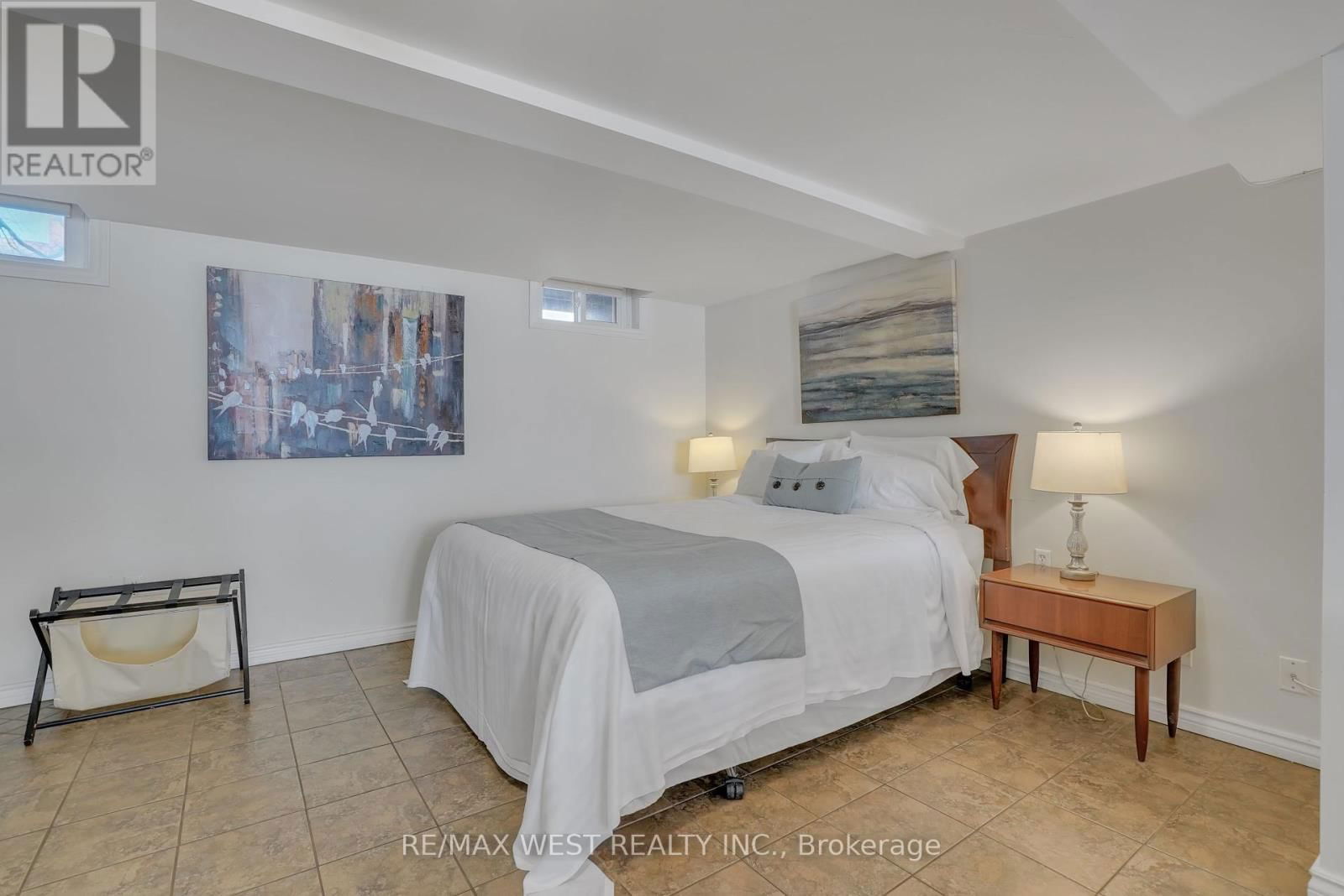 15 PARKSIDE DRIVE Image 13