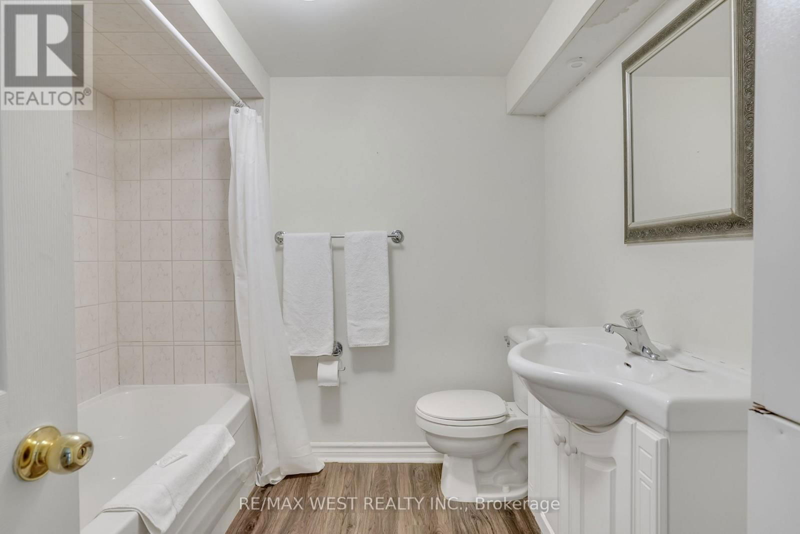 15 PARKSIDE DRIVE Image 15