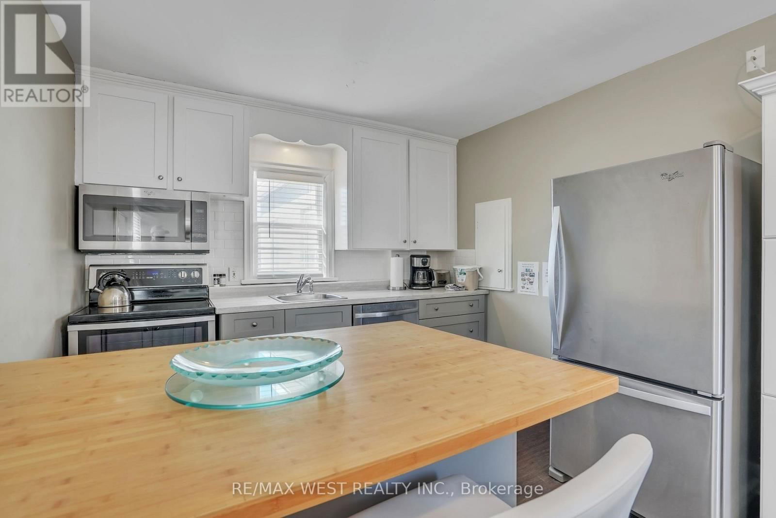 15 PARKSIDE DRIVE Image 3