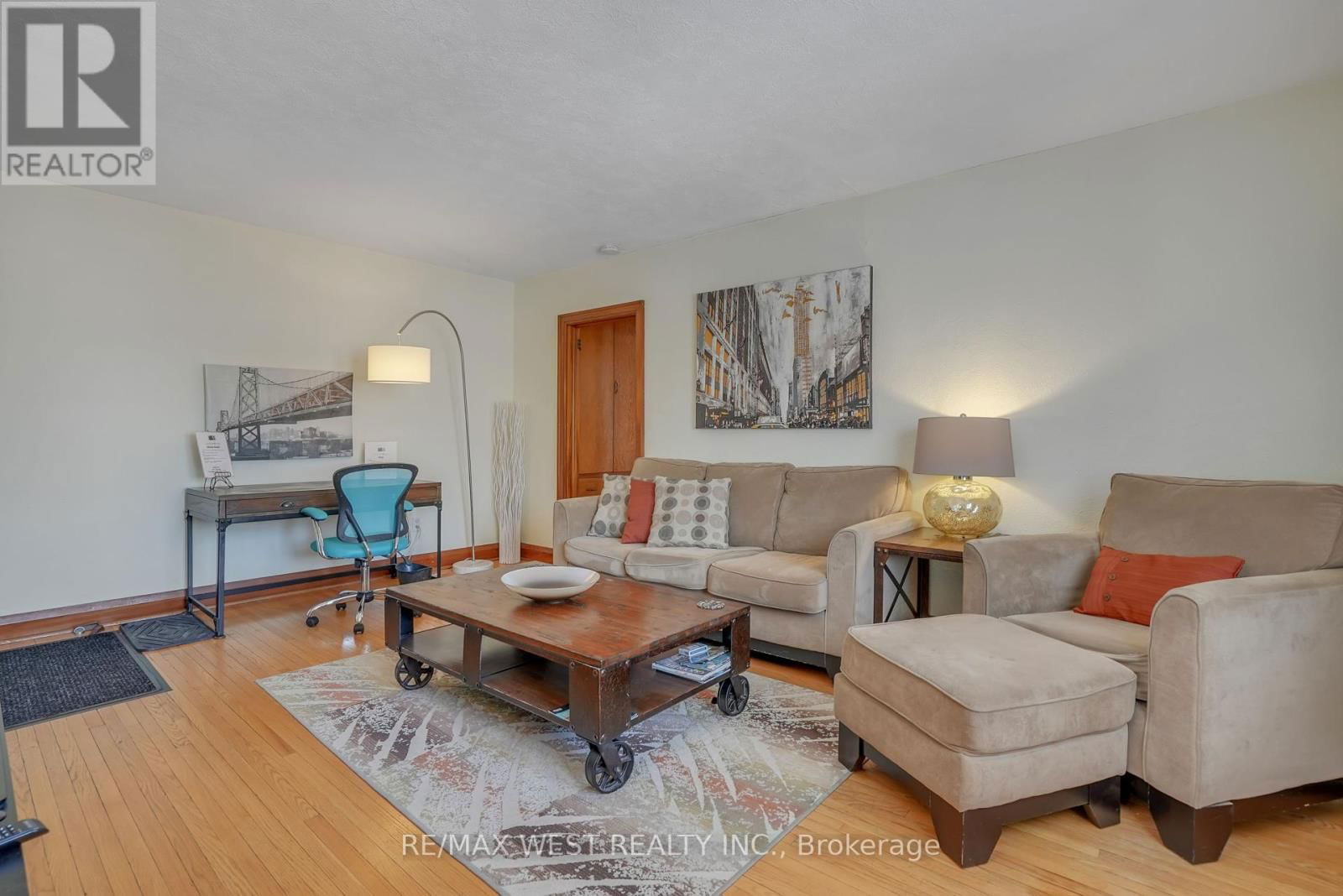 15 PARKSIDE DRIVE Image 4