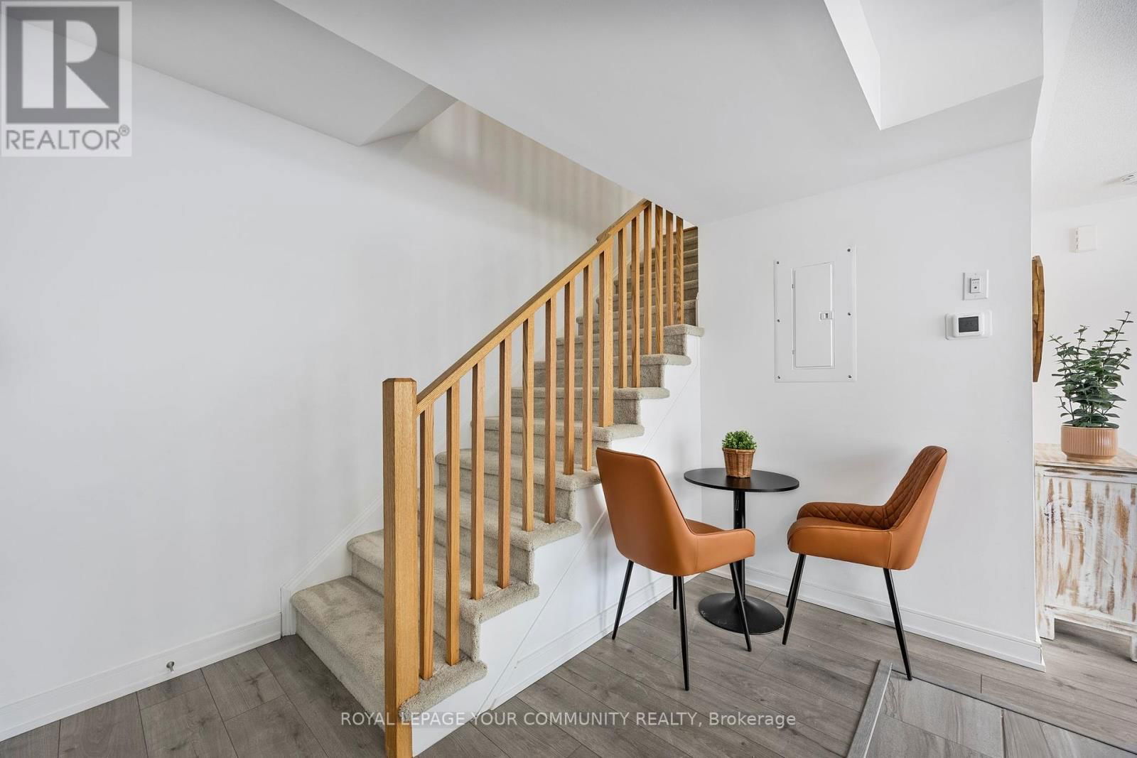 66 APPLETREE LANE Image 21