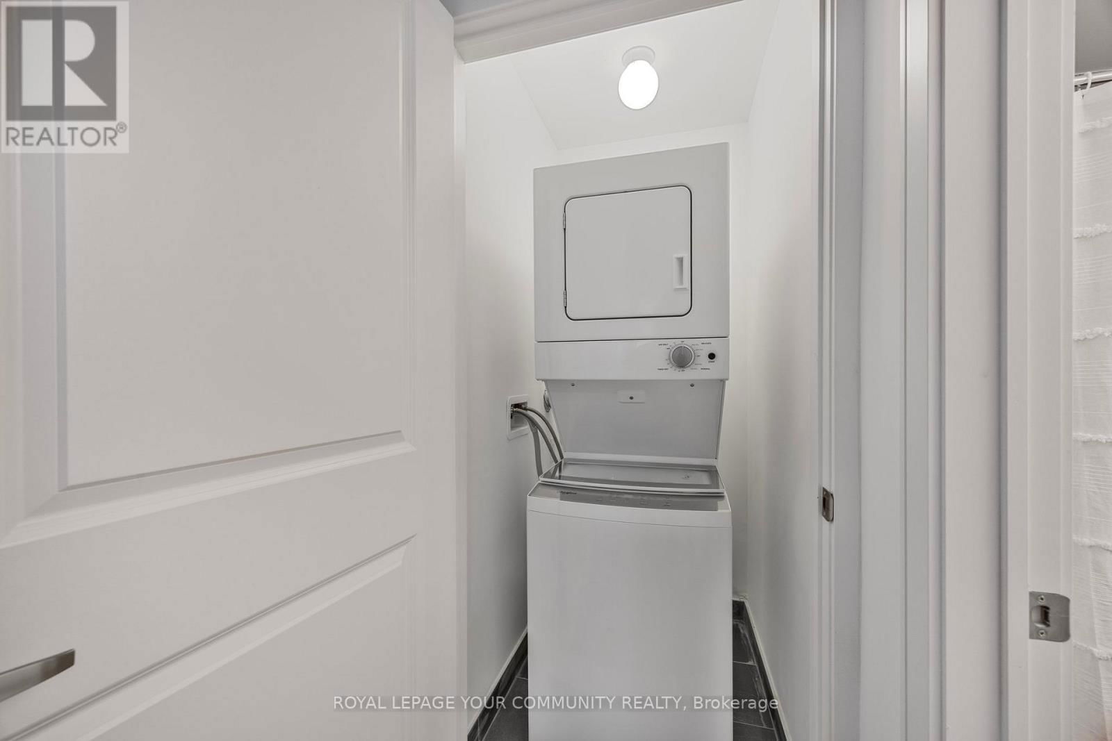 66 APPLETREE LANE Image 23