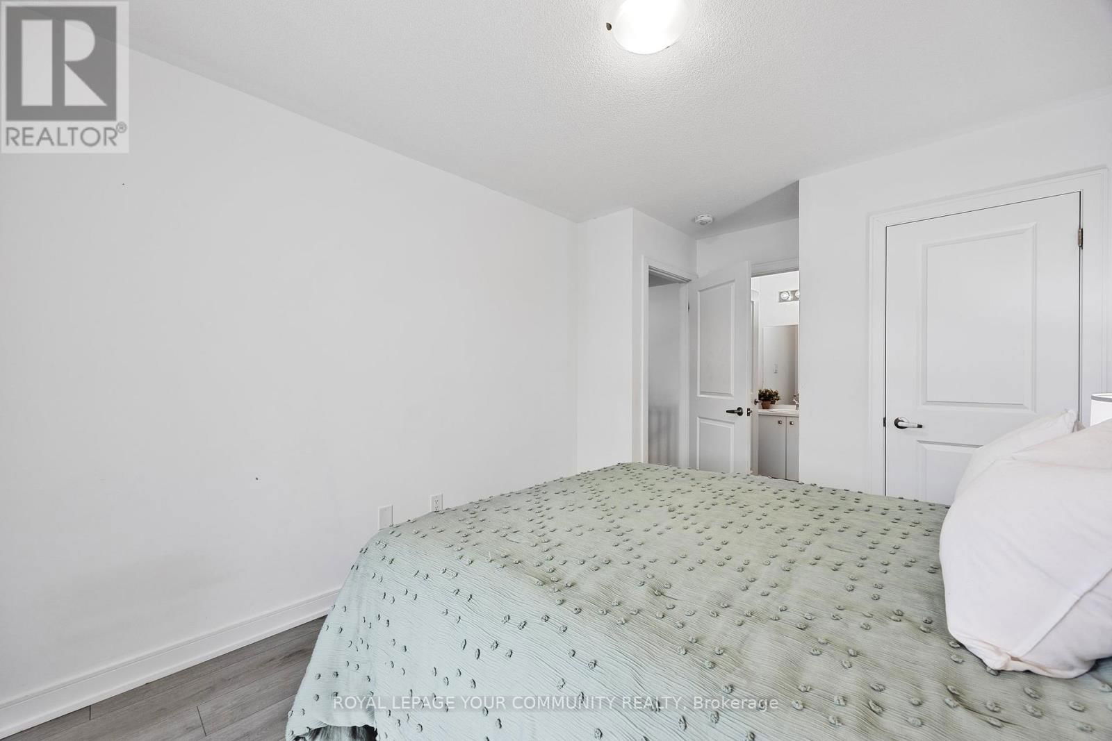 66 APPLETREE LANE Image 26