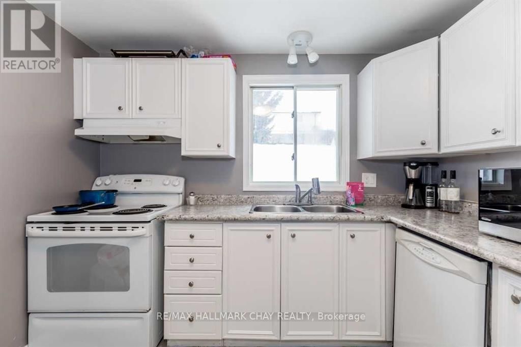 266 GALLOWAY BOULEVARD Image 9