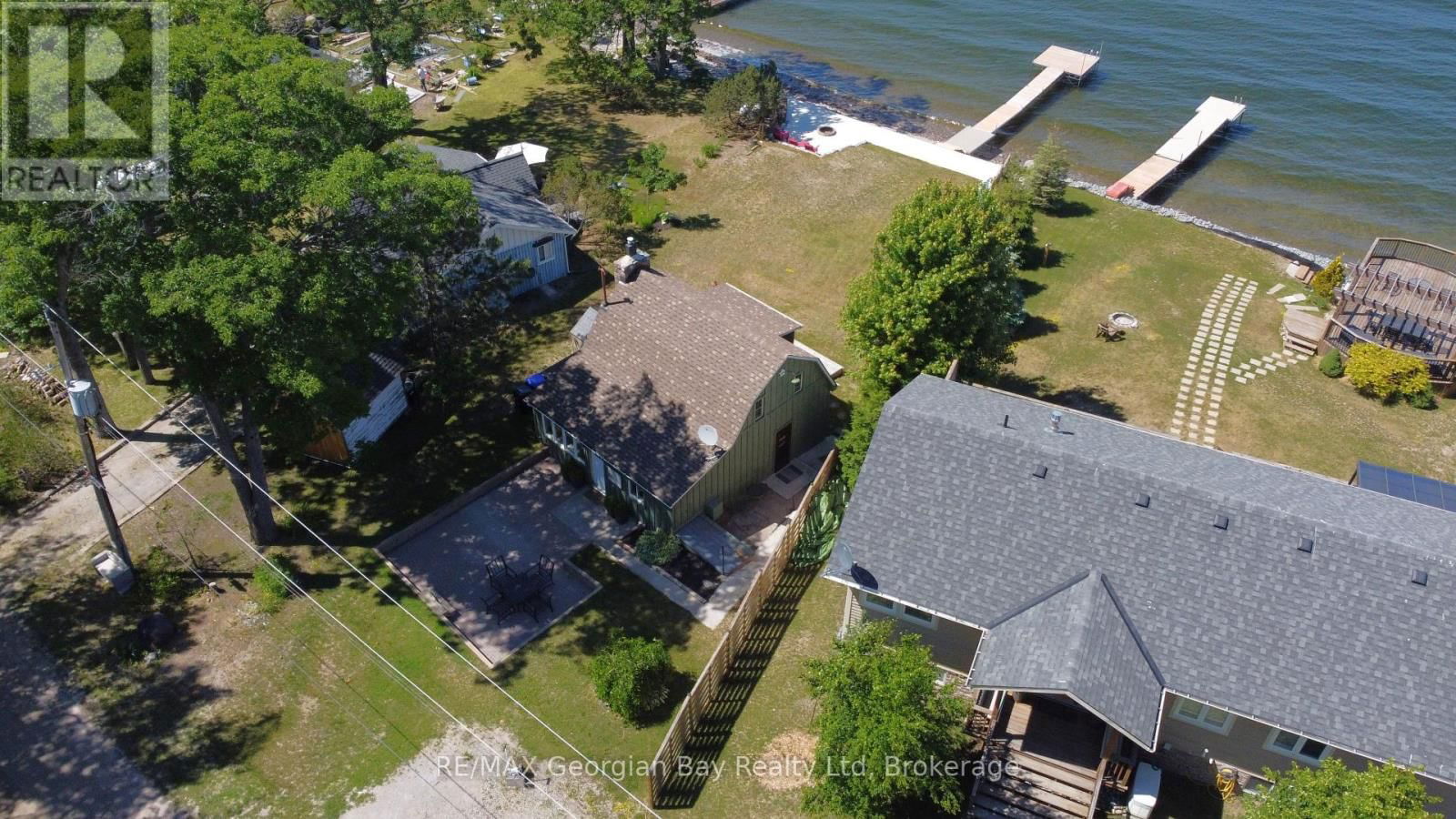 83 BEACH ROAD Image 22