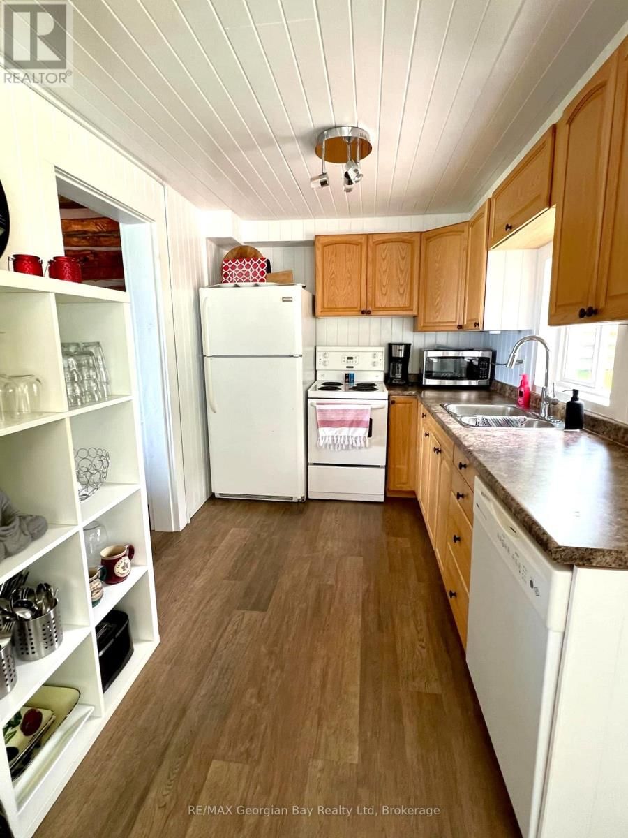 83 BEACH ROAD Image 6