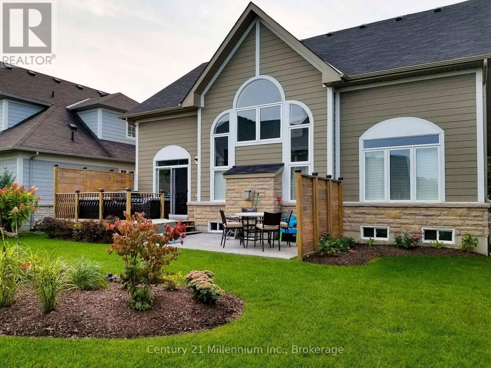 7 CLUBHOUSE DRIVE Image 7