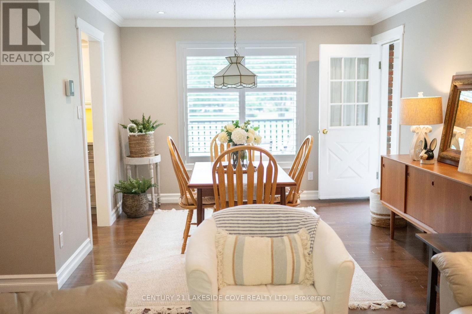 27 THICKETWOOD PLACE Image 12