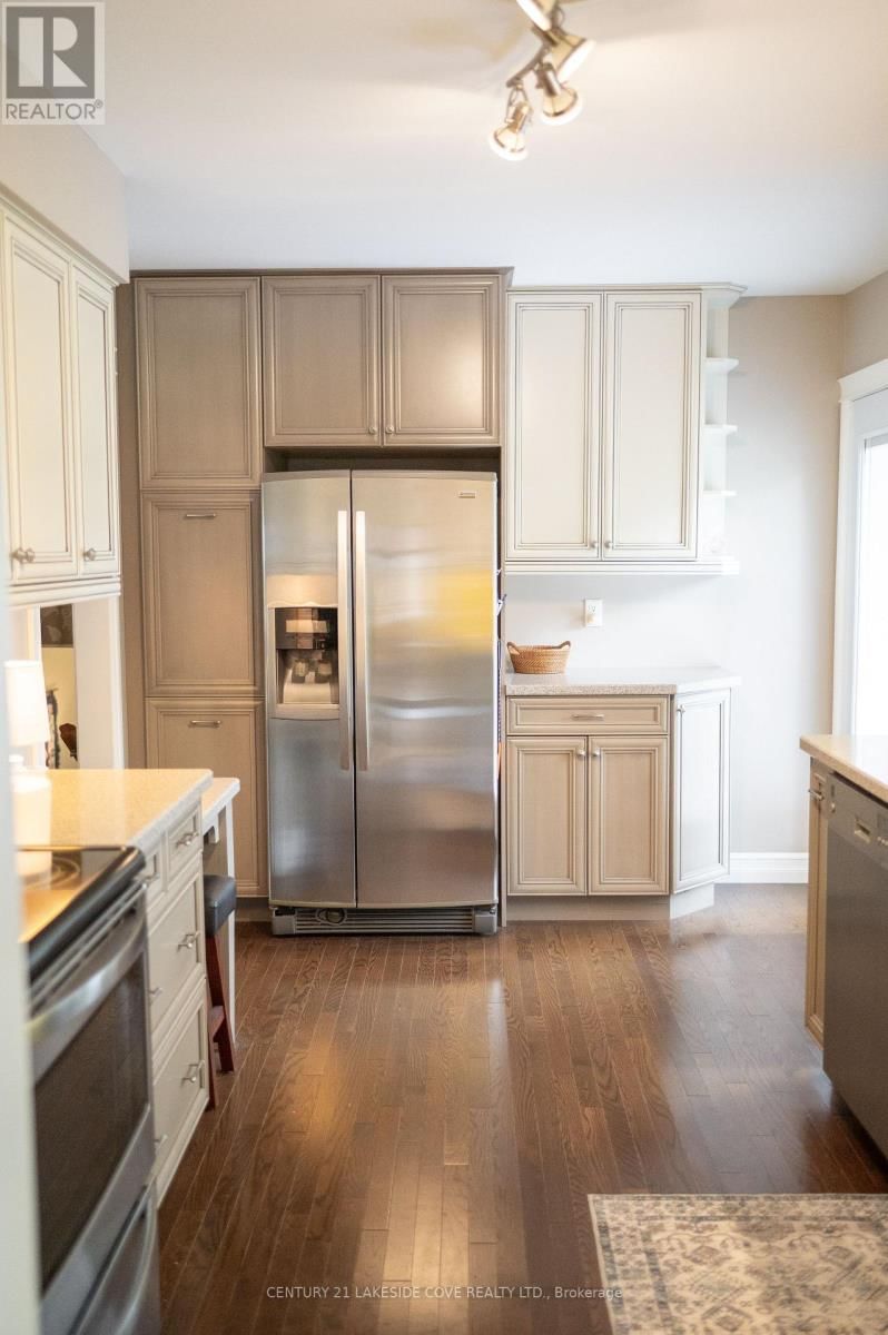 27 THICKETWOOD PLACE Image 14