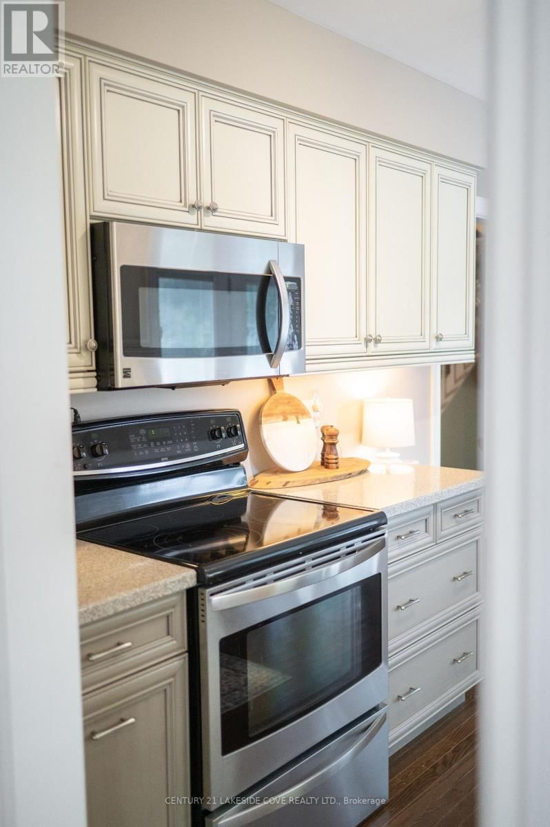27 THICKETWOOD PLACE Image 15