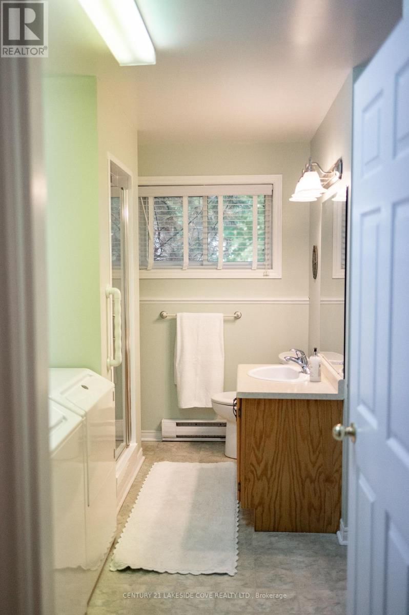 27 THICKETWOOD PLACE Image 32