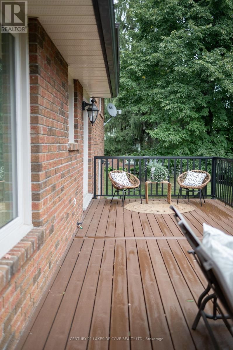 27 THICKETWOOD PLACE Image 36