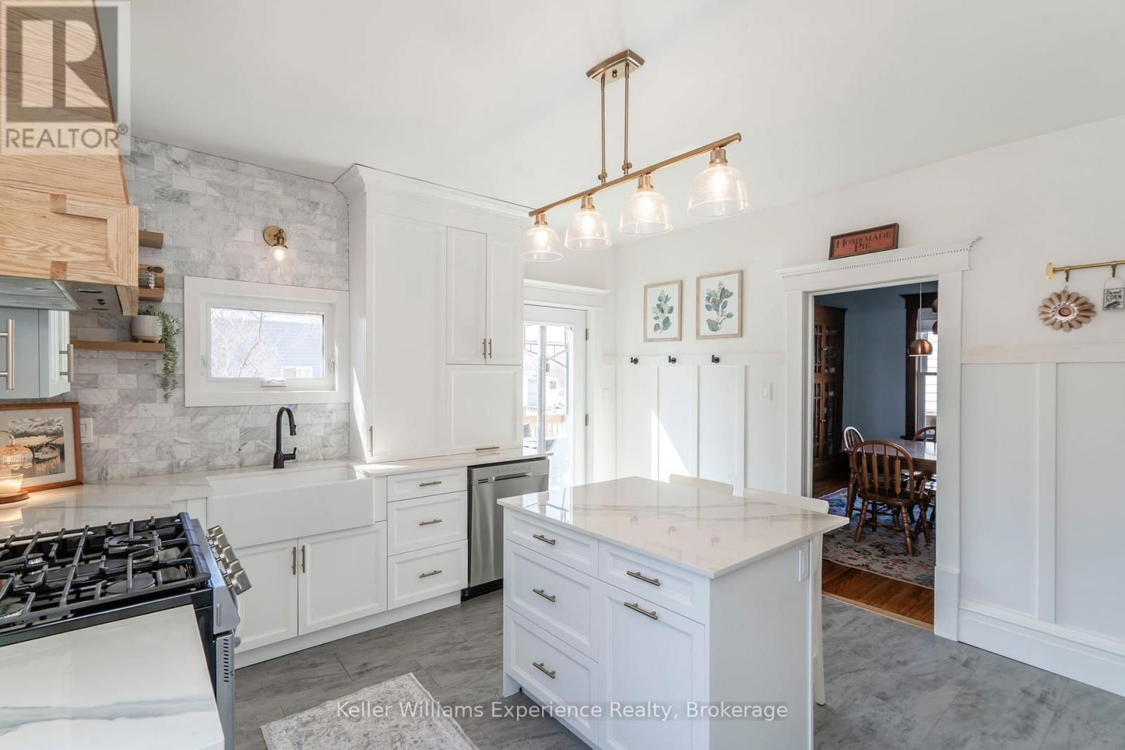 268 RUSSELL STREET Image 10
