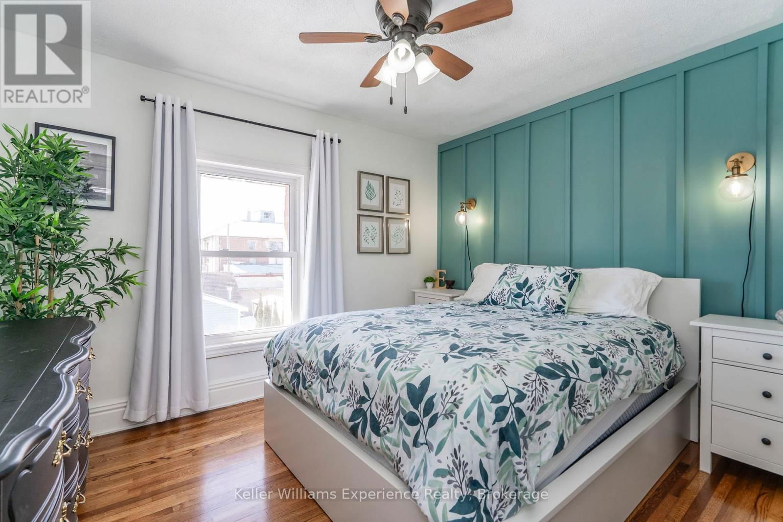 268 RUSSELL STREET Image 19
