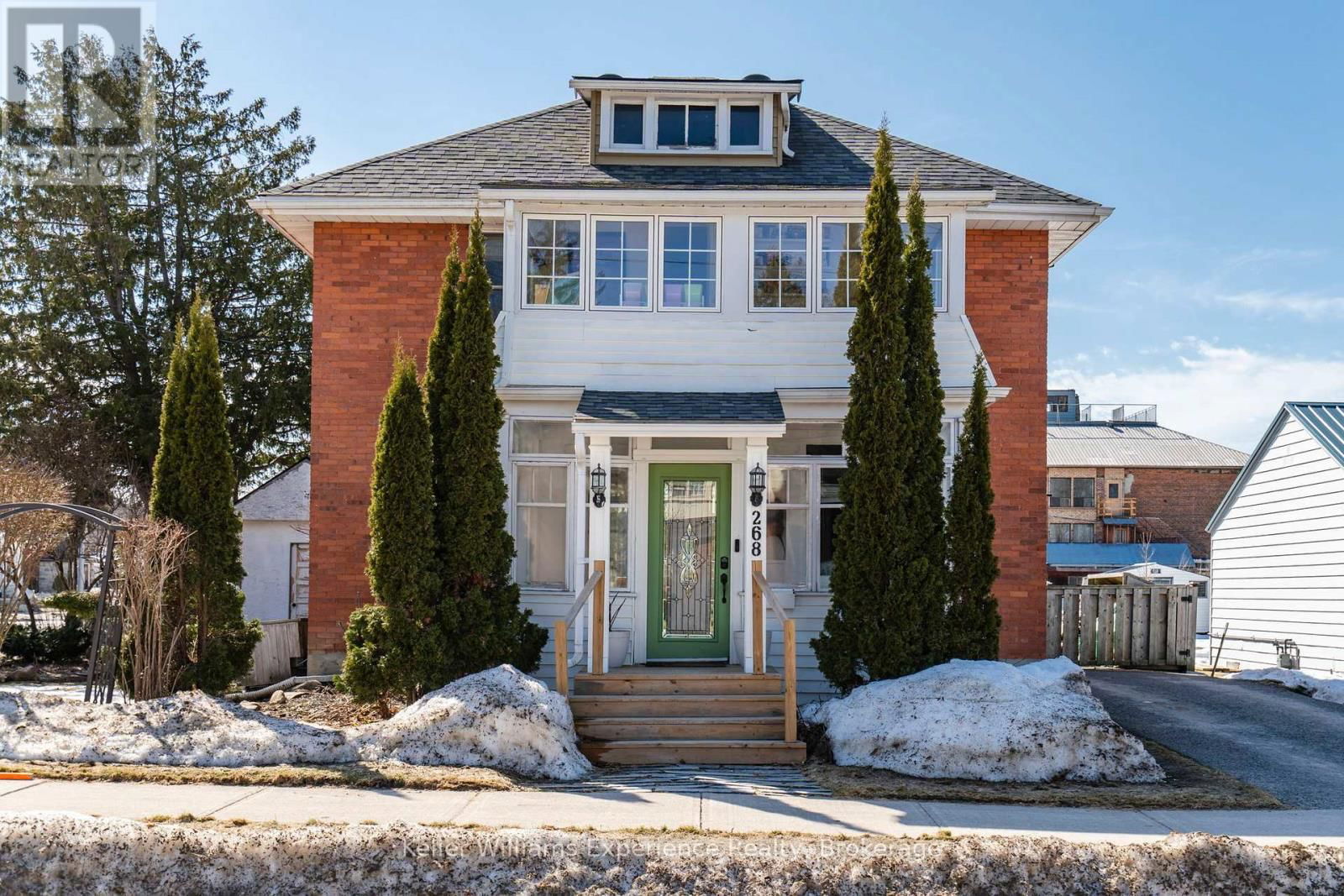 268 RUSSELL STREET Image 2