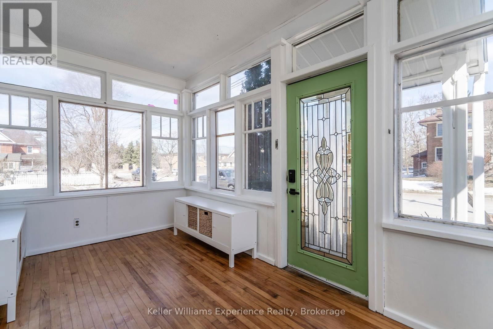 268 RUSSELL STREET Image 5