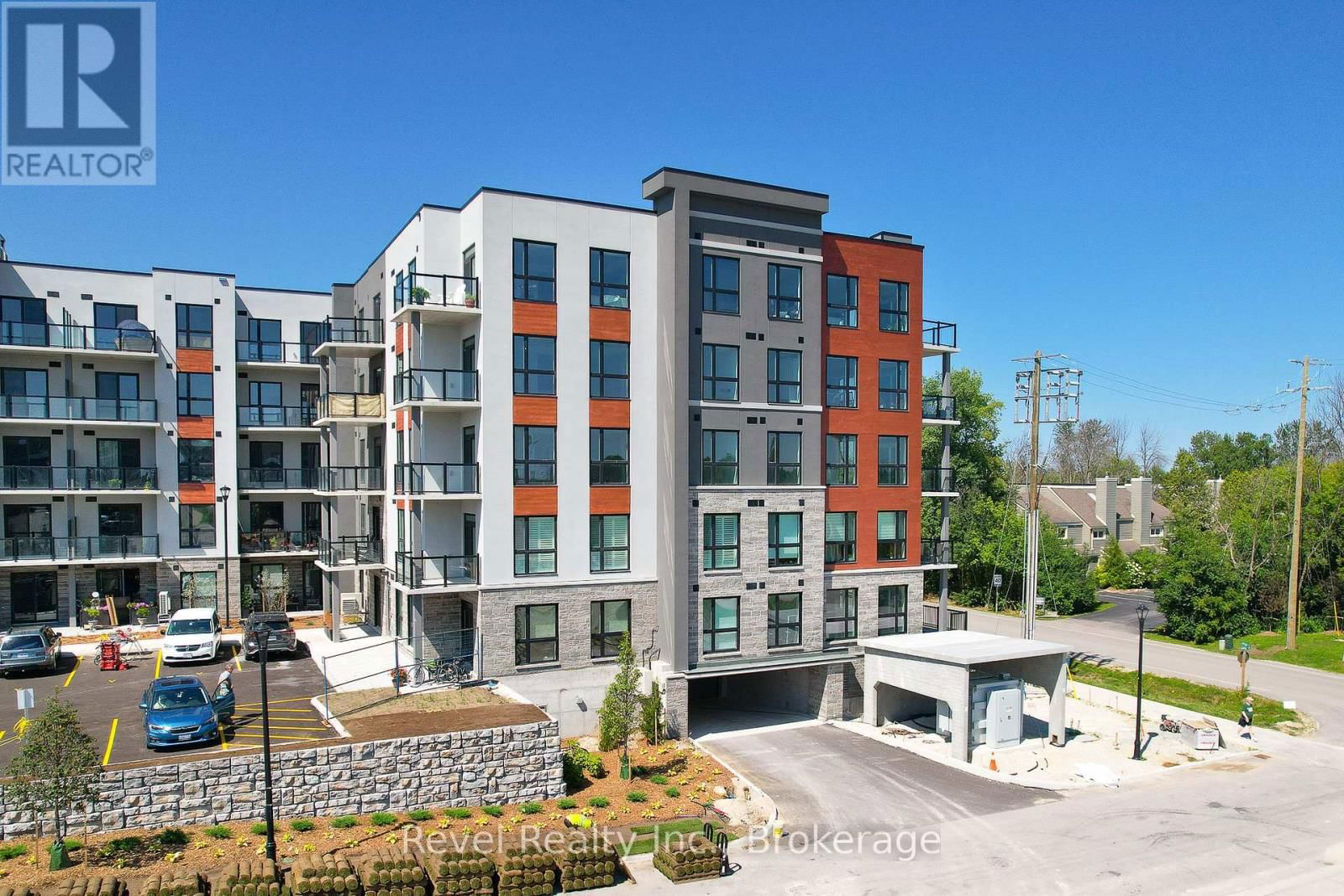 118 - 4 KIMBERLY LANE Image 14