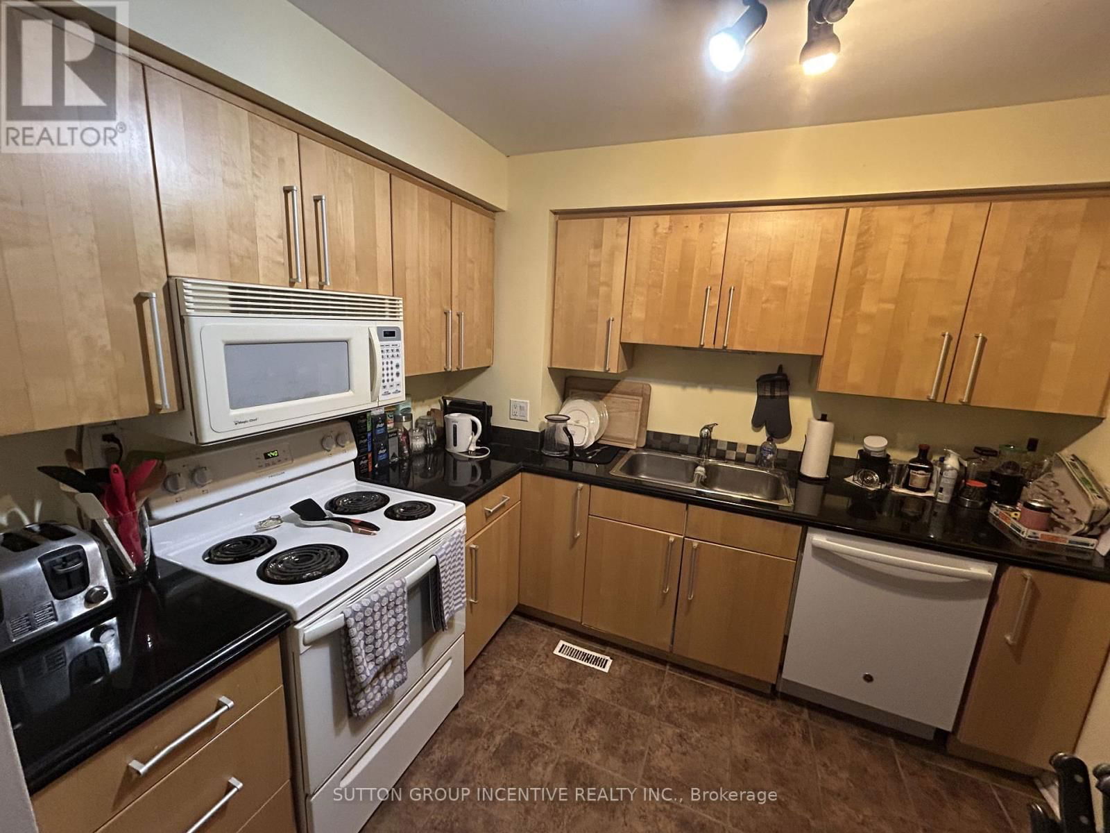 553 TENTH STREET Image 5