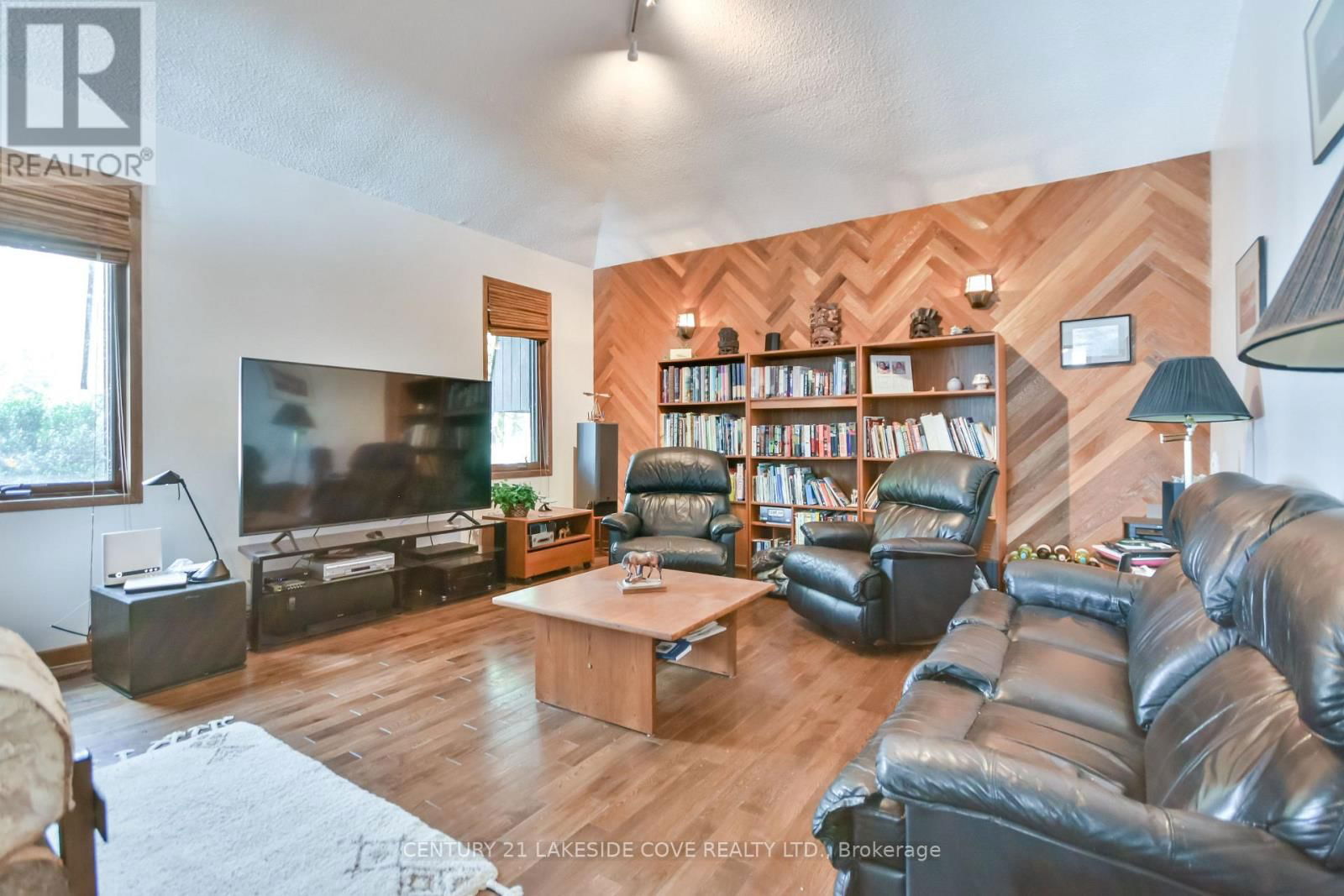 42 THICKETWOOD PLACE Image 19