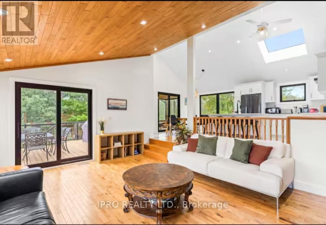 39 LONG POINT ROAD Image 18