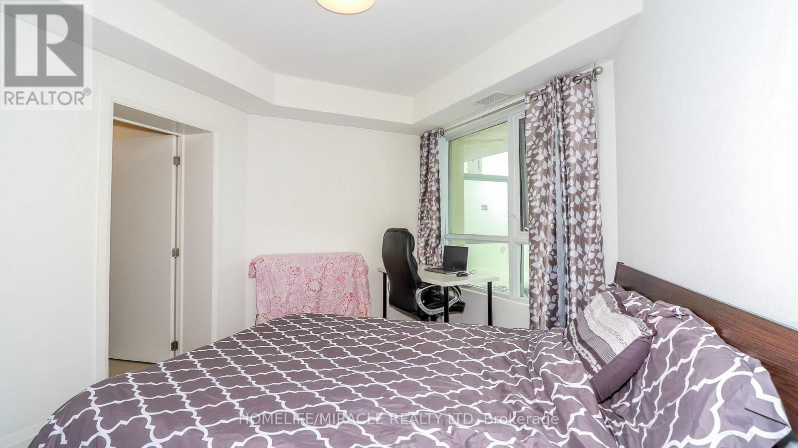 501 - 58 LAKESIDE TERRACE Image 11